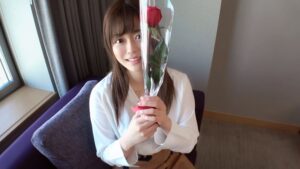 【超絶美女JD】サプライズに弱すぎる20歳モデル級美女が、潮吹き絶頂の末に美尻を突き出し快楽のどん底へ