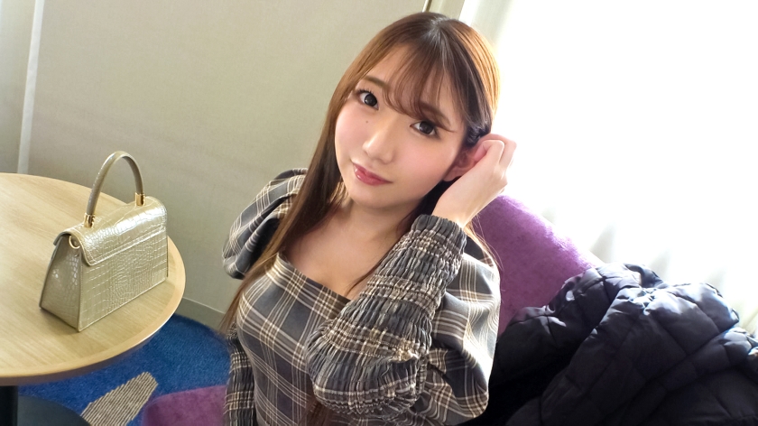 【初撮・りの25歳】ナンパからの即ハメ堕ち。清純な保育士が立ちバックで歓喜の声を上げる一部始終