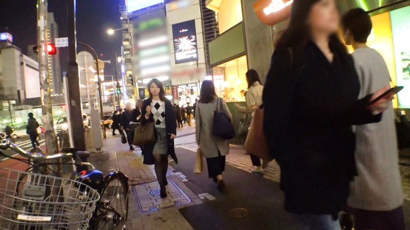 「料理教室には内緒ですよ？」24歳講師・恵令奈を街角でマジ軟派。衝撃の初出し映像。