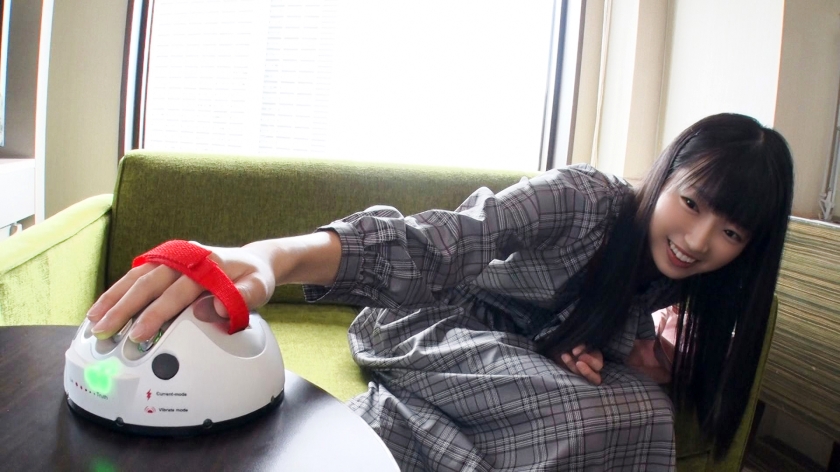 【清楚系大生の裏側】21歳ひな、嘘発見器で暴かれた「ドMな本性」とパンティぐっしょりの濡れ姿